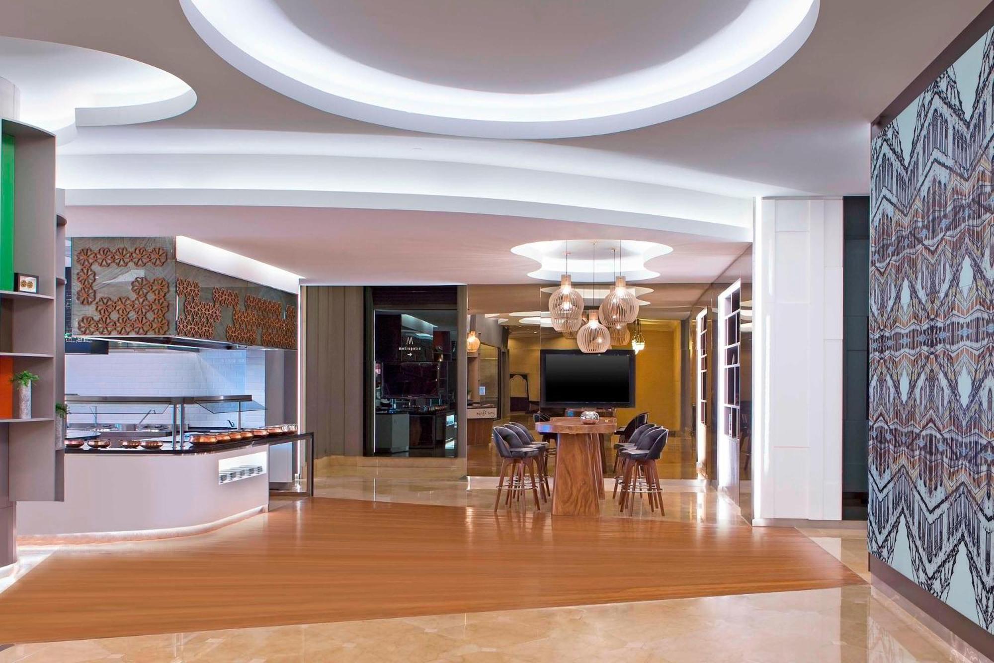Le Meridien Hotel