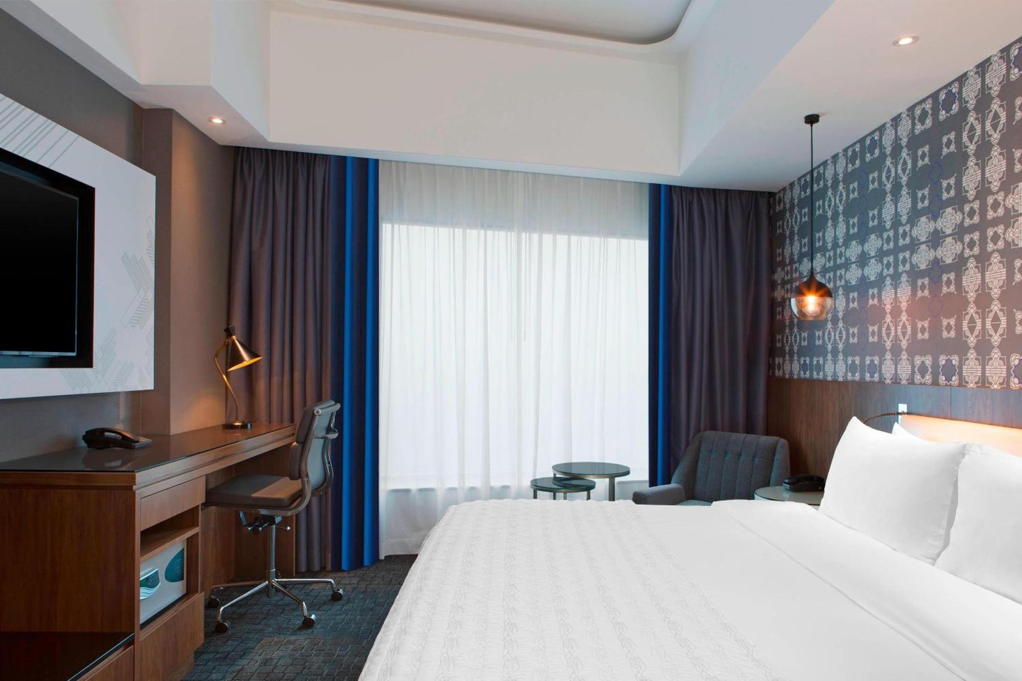 Le Meridien Hotel